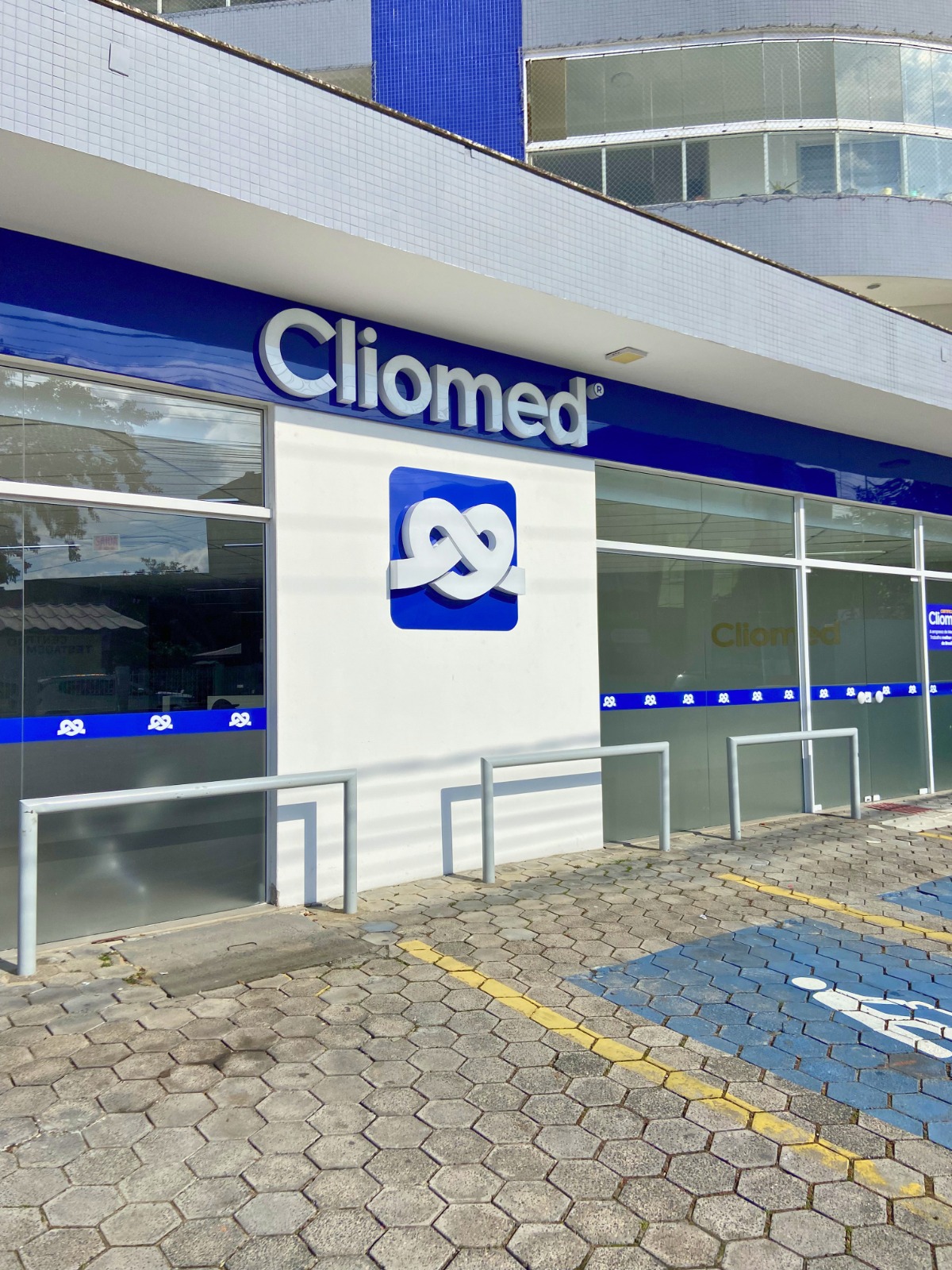 Fachada da unidade Cliomed Navegantes